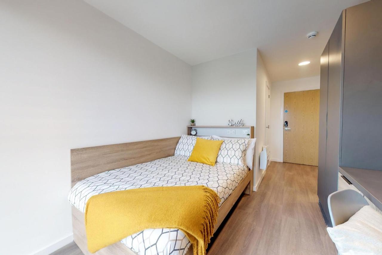 Private Bedrooms With Shared Kitchen, Studios And Apartments At Canvas Glasgow Near The City Centre For Students Only Zewnętrze zdjęcie